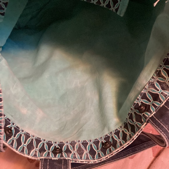 Salt box sea turtle canvas beach tote - Picture 4 of 15